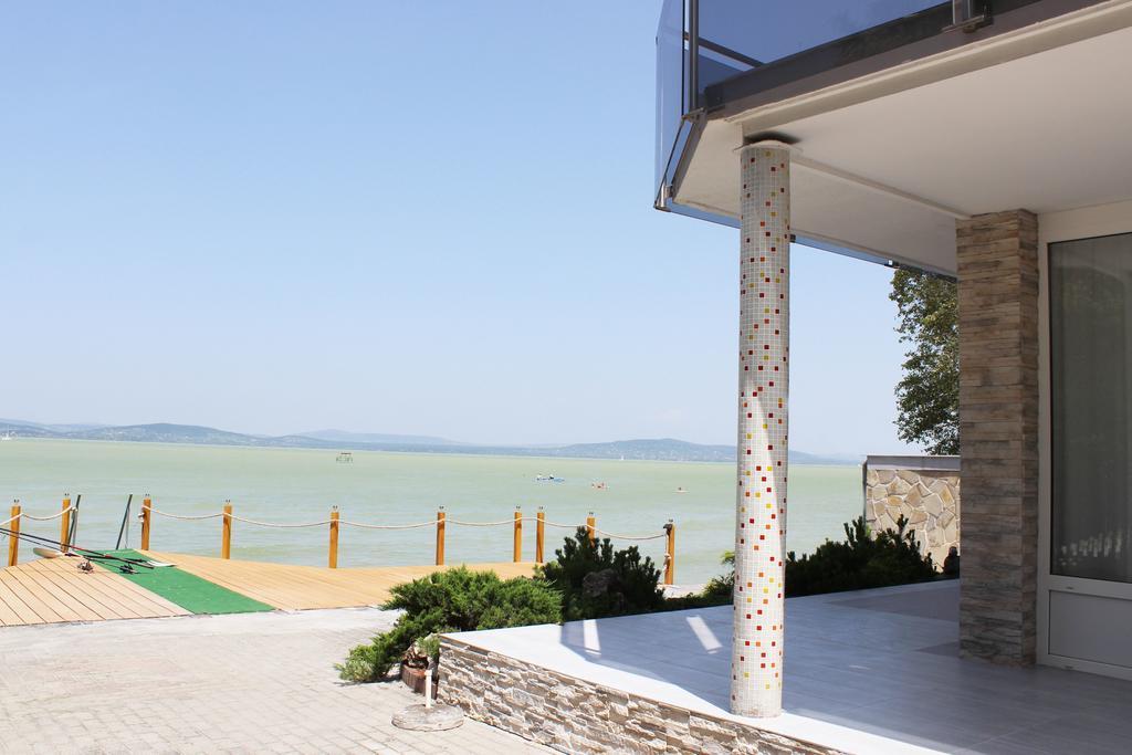 Parton Villa Apartments Fonyód Rom bilde